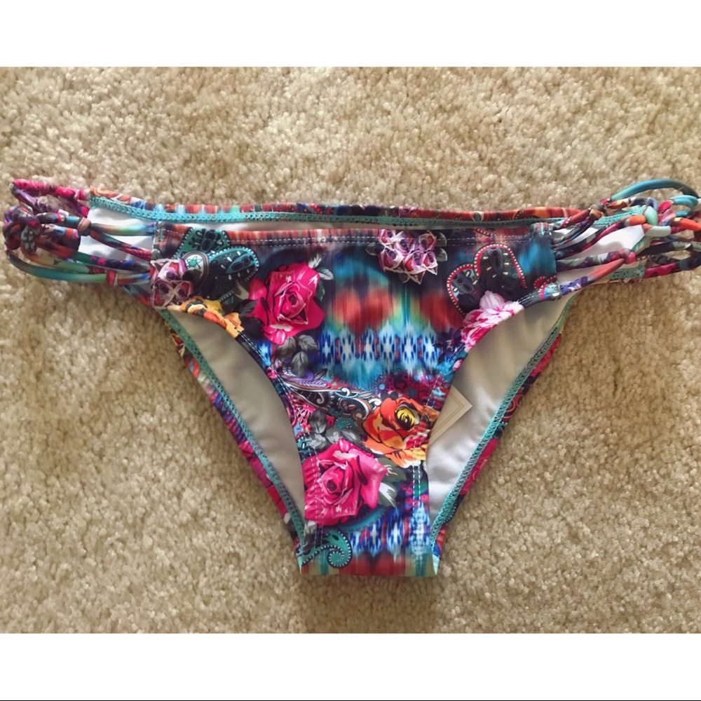 NWT Full Tilt Rose Bikini Bottoms